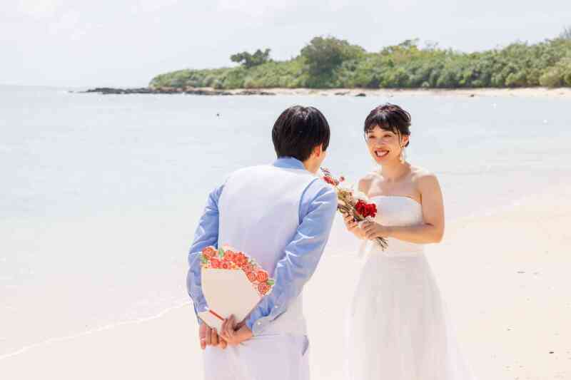 撮影中新郎さまのお手元には