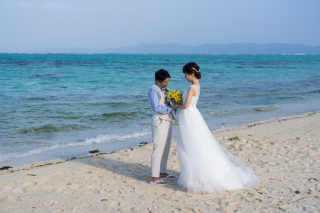 ひまわりブーケ×ビーチ