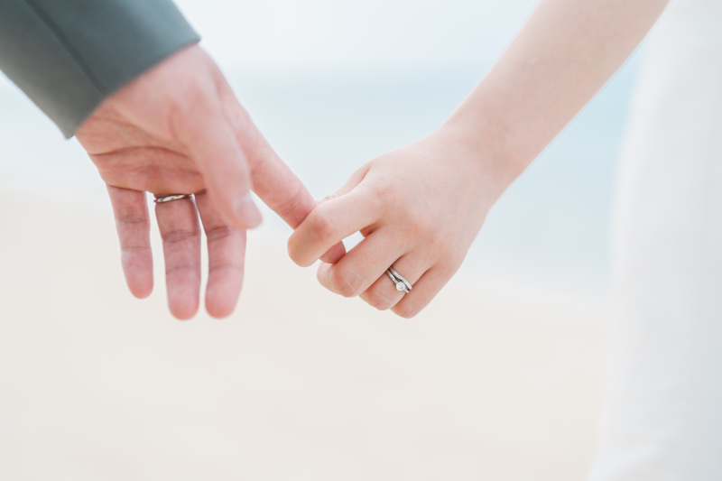 手と手