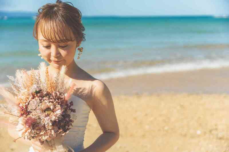 ブーケを胸元に