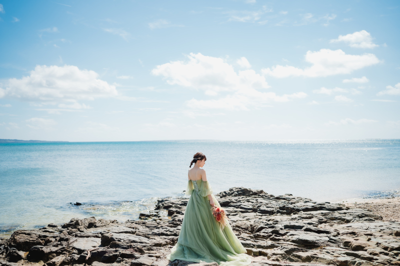 ビーチには石垣島らしい岩場のようなスポット♪