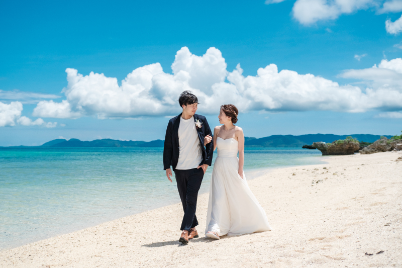 浜辺を散歩して