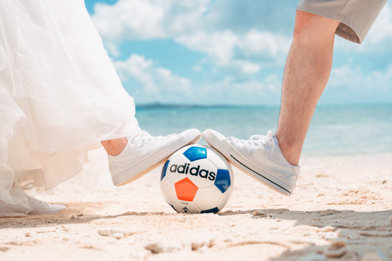 お揃いシューズとサッカーボール