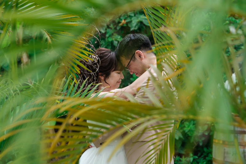 新緑の中でおでここっつん♡