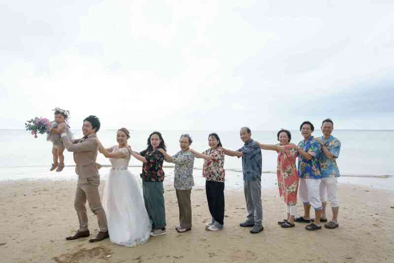 海の見えるチャペルとビーチで撮影！プラン　with家族撮影