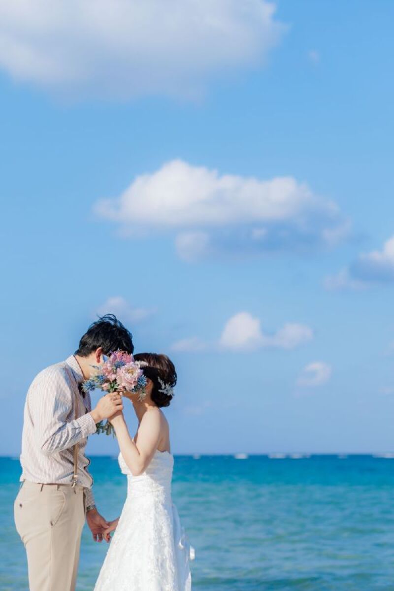 ブーケの奥では