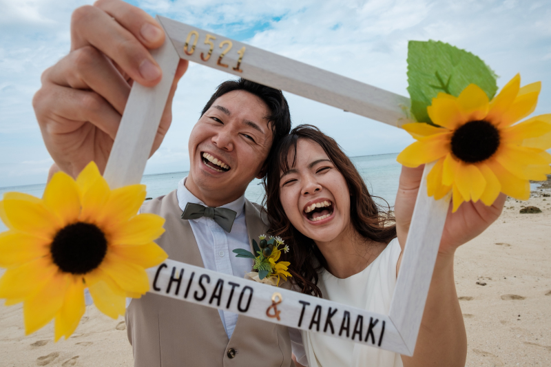 向日葵と笑顔が可愛い!