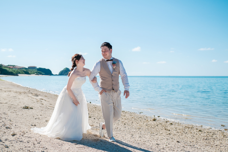 浜辺を散歩して