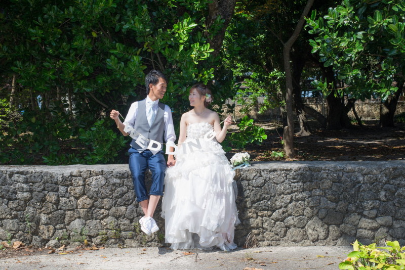 石垣に座りひとやすみ・・♡