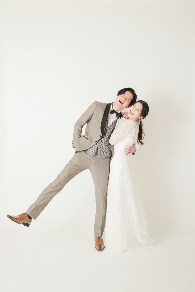 【Photorait限定】1月末まで　全て込みで￥45,000!ウェディングドレス×カラードレススタジオ撮影　データ80カット