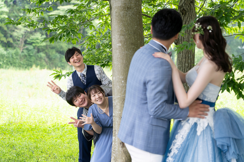 木陰からひょっこり！