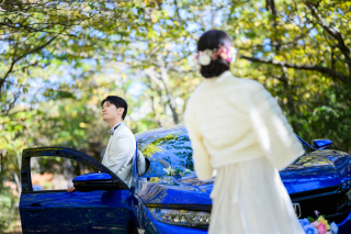 愛車と紅葉撮影　洋装2着