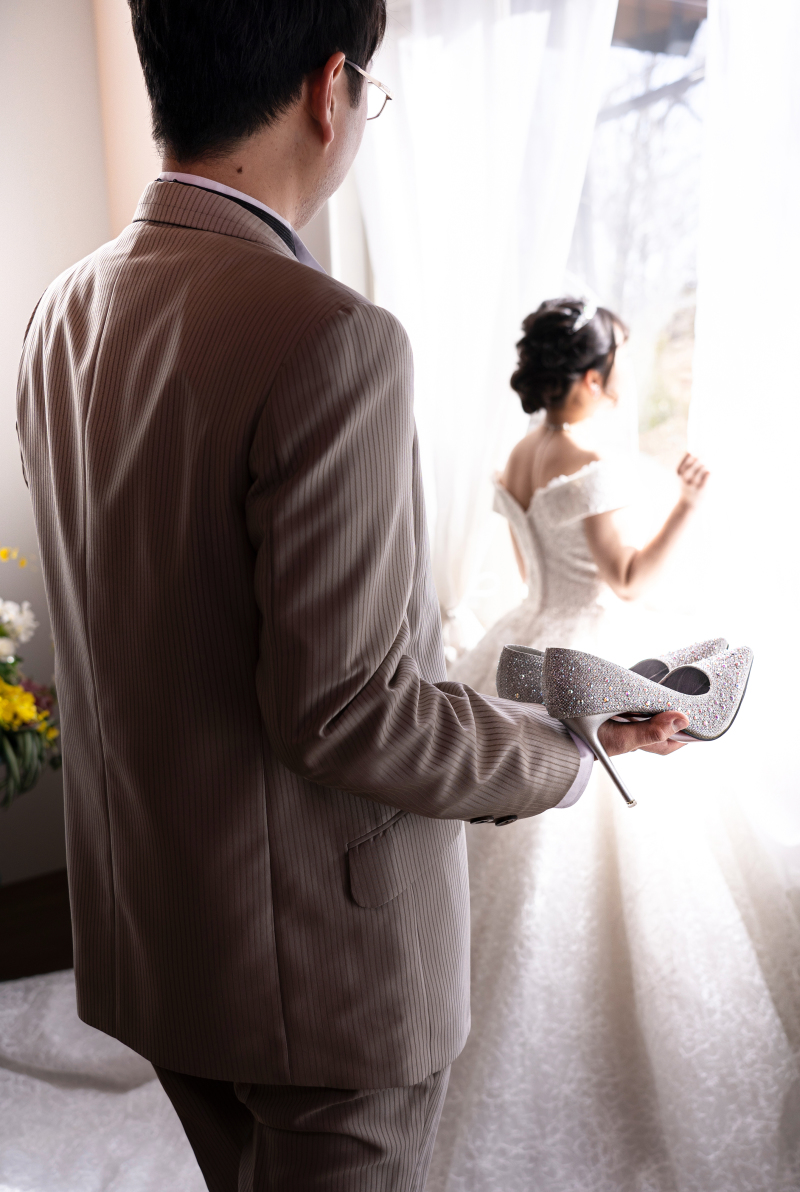 見守る新郎様