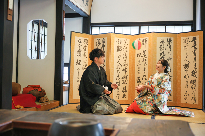 ＼90日前予約特典／貸切紅葉！【スタジオ撮影＆ロケ1ヵ所追加無料】計3か所撮影、アテンド同行、美肌体型修整データ納品