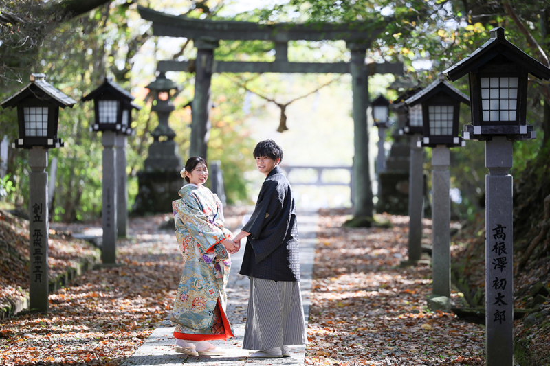 ＼90日前予約特典／貸切紅葉！【スタジオ撮影＆ロケ1ヵ所追加無料】計3か所撮影、アテンド同行、美肌体型修整データ納品