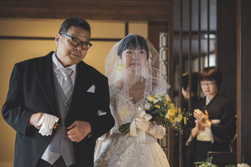 新婦・お父様と入場