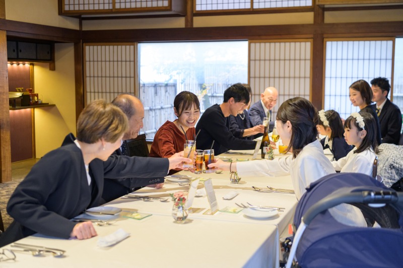 撮影後には会食も可能