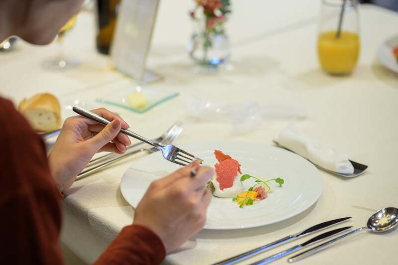 HATSUNEYA GARDEN_会食ができる