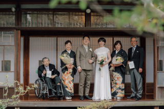 【家族フォト】≪洋装≫本格チャペルで挙式風フォトも叶う◆館内撮影｜1.5h撮影＆データ100cut