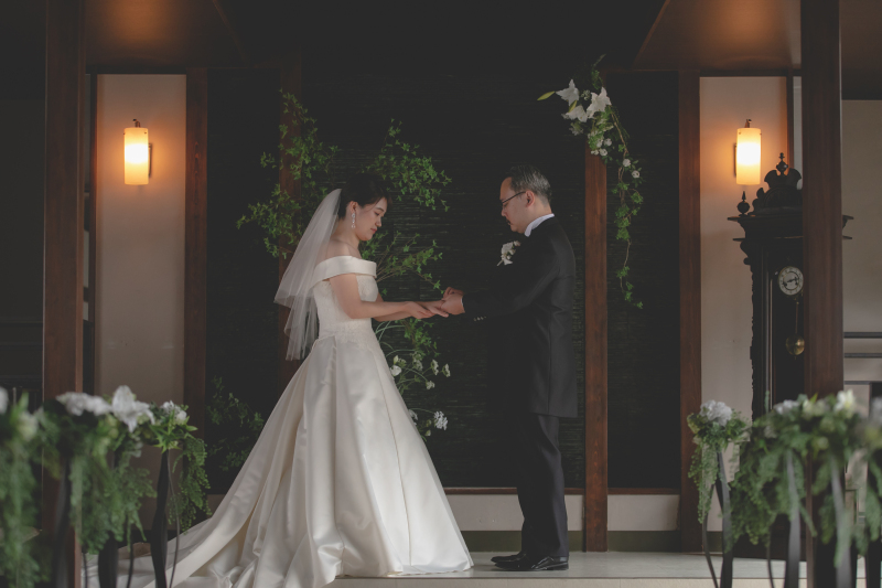 【結婚会場ならでは!挙式風の撮影】ドレス・タキシードの洋装プラン 全100カット付