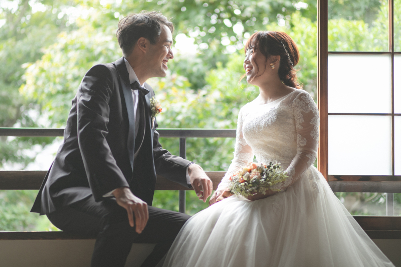 【ドレス&タキシード】 歴史ある日本家屋とのアンマッチ 好みのドレスでフォトウェディング 全100カット付