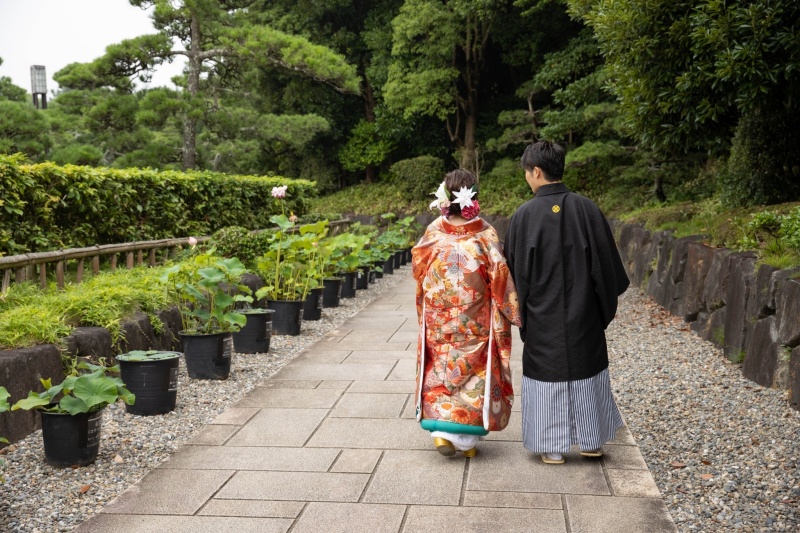 洋装和装でお色直し