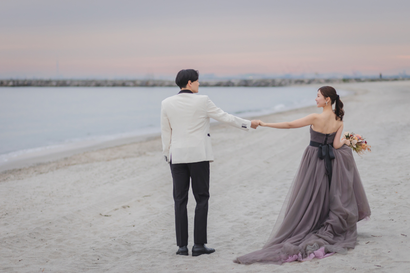 カラードレスでウェディングフォト