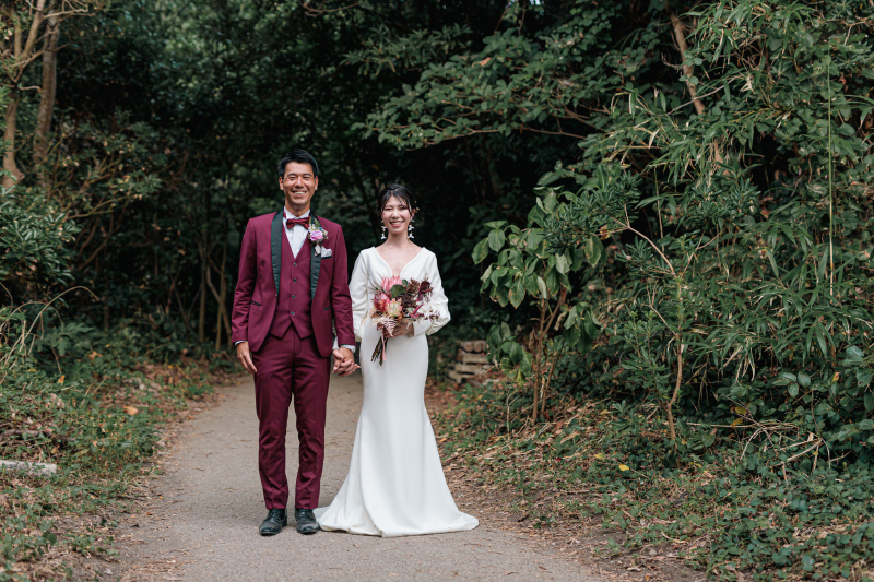 沖ノ島で洋装ロケーション撮影