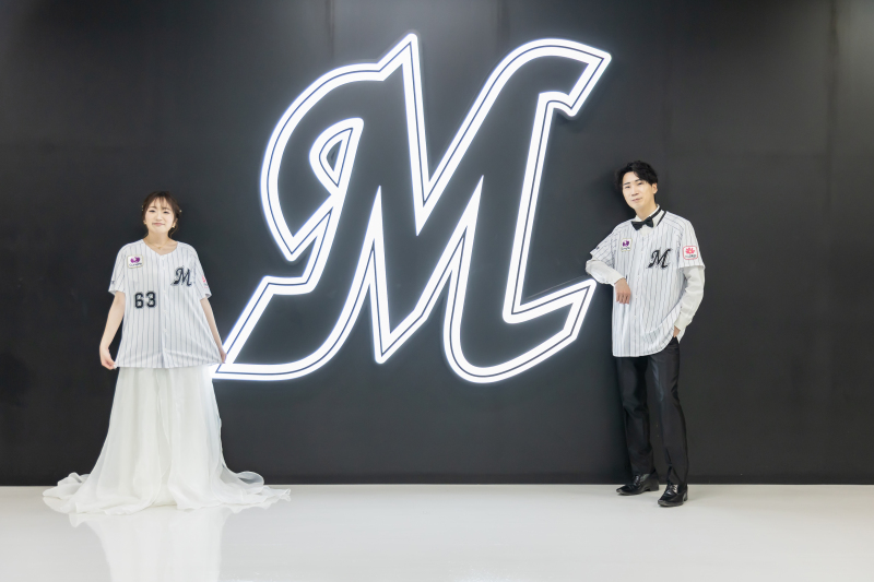 ZOZOマリンスタジアムで洋装フォトウエディングプラン