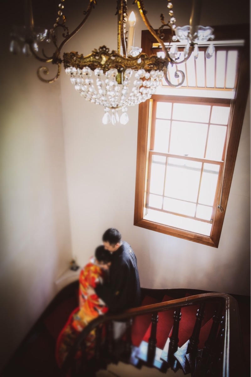 大階段でモダンに