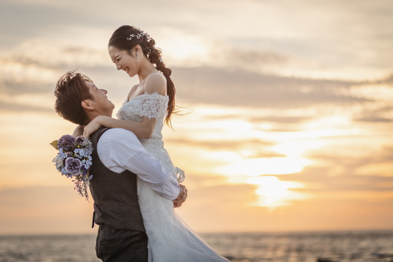 【12月・1月撮影のお客様】洋装ロケプラン♪ドレス追加料金なしで選び放題|¥182,600→¥110.000