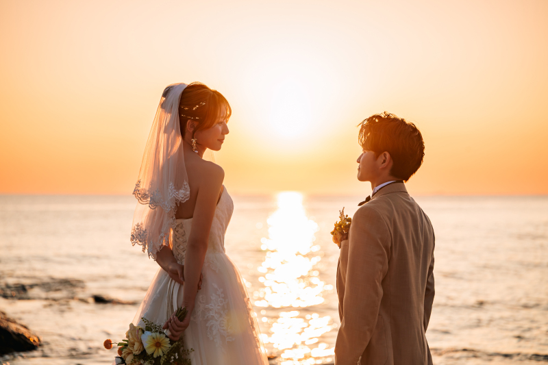 【12月までの平日撮影限定】SUNSET洋装ロケ⭐︎インポートドレスも追加料金なしで選び放題|