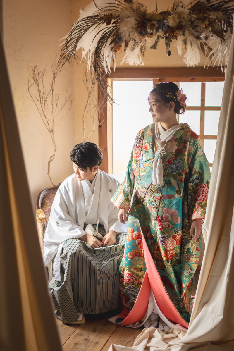 【早割り2ヶ月前】和装+洋装+Ritaスタジオ+ロケプラン(衣装のランクアップなし)|¥476,500→¥165,000