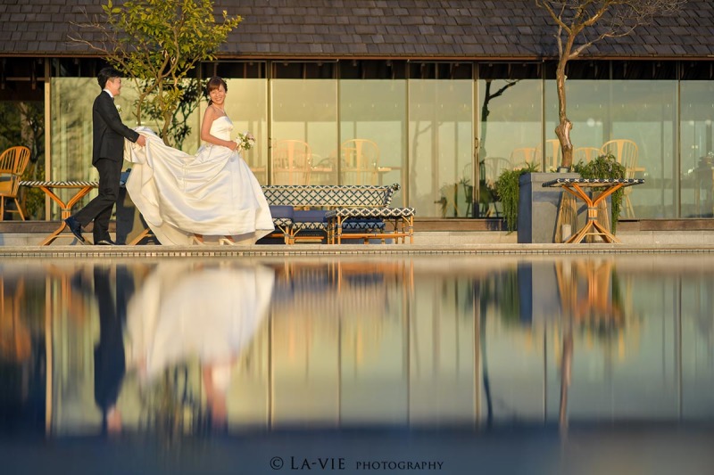 【プールサイド】