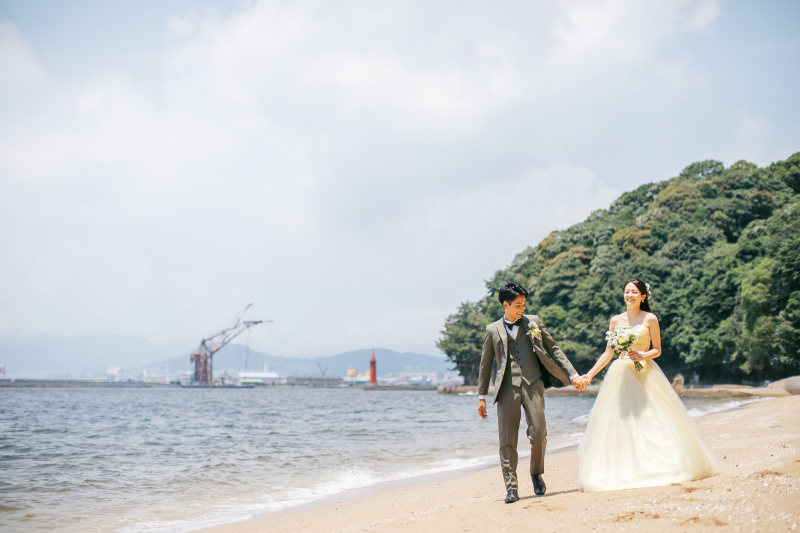 砂浜を歩きながら