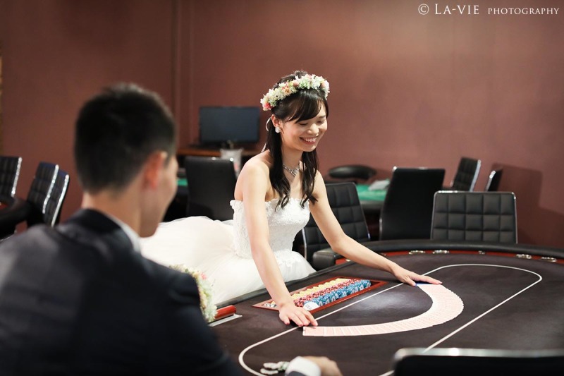 ビリヤード&カジノバー