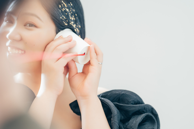 スタジオで明るく！