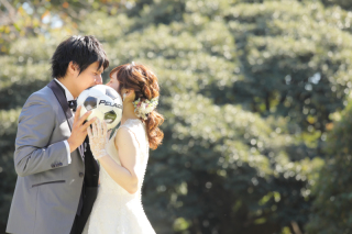 趣味のアイテムと森フォトウェディング