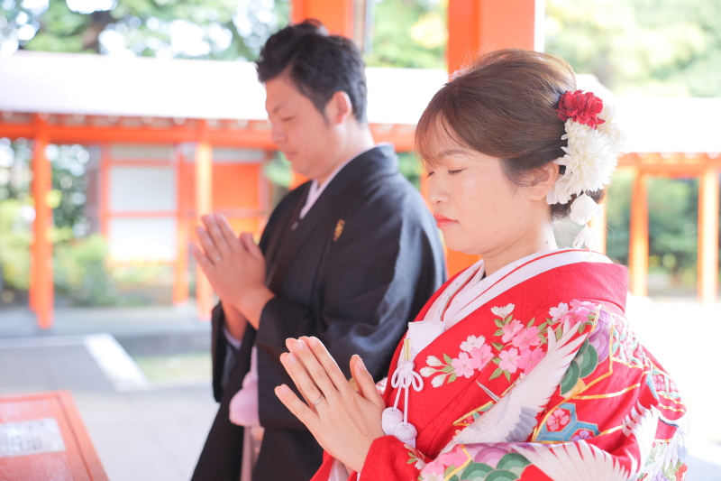 手を合わせて。。