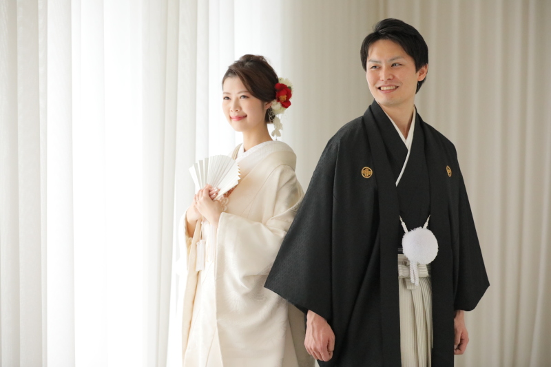 キリリ！白無垢＆黒紋服人気です