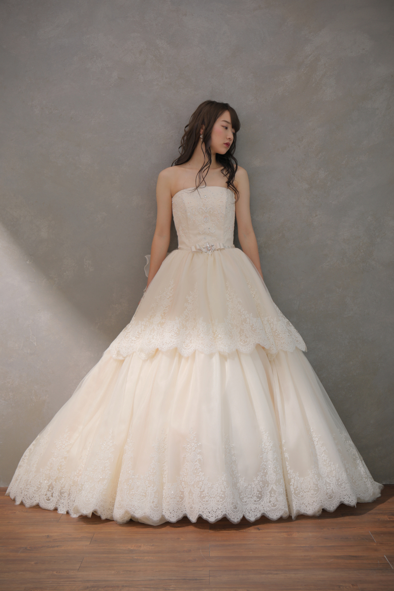 ホワイトベル浜松_ウエディングドレスが豊富