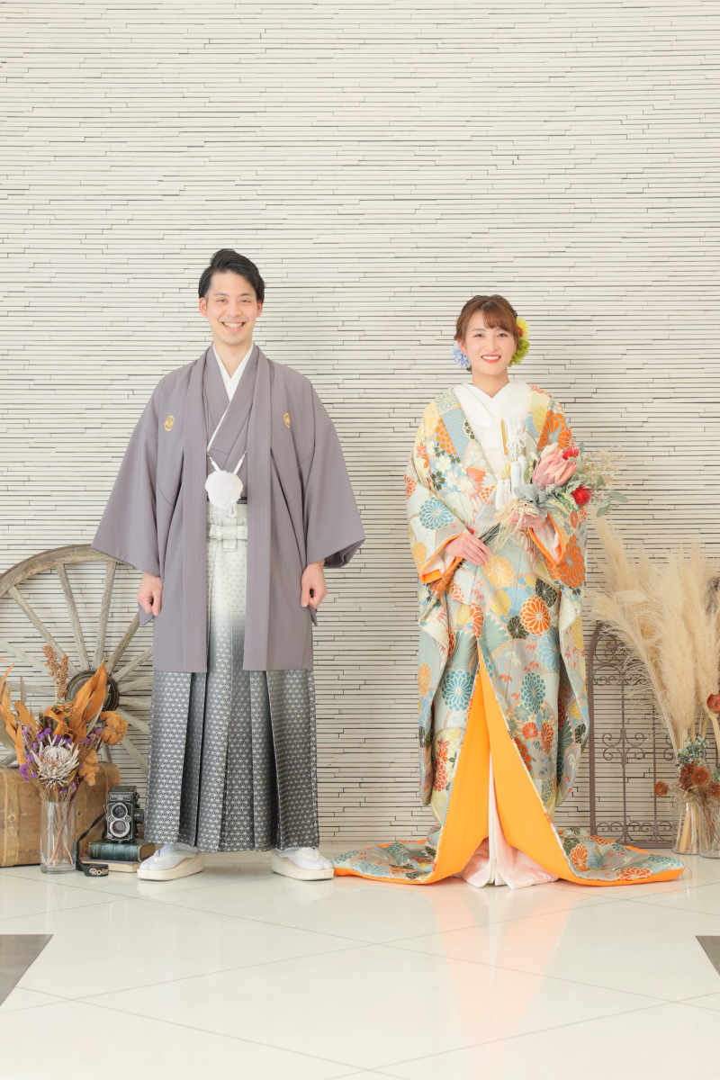 お婿様紋付き袴のカラーバリエーションも豊富です!