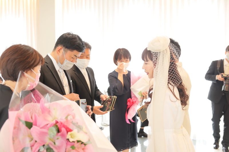 花束贈呈セレモニーをトッピングOK！