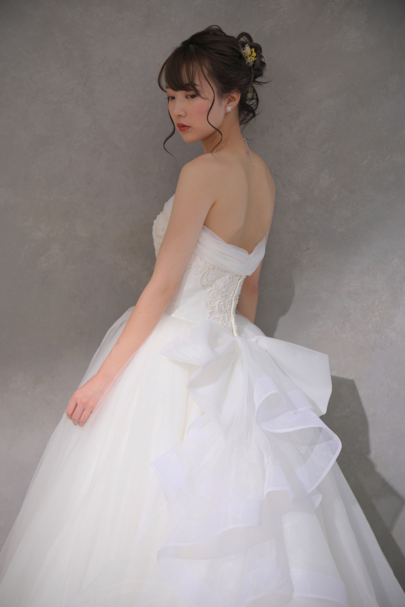 ホワイトベル浜松_ウエディングドレスが豊富