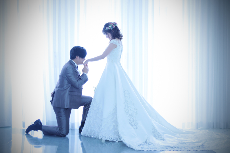 白ドレス・ウェディングドレスが充実!