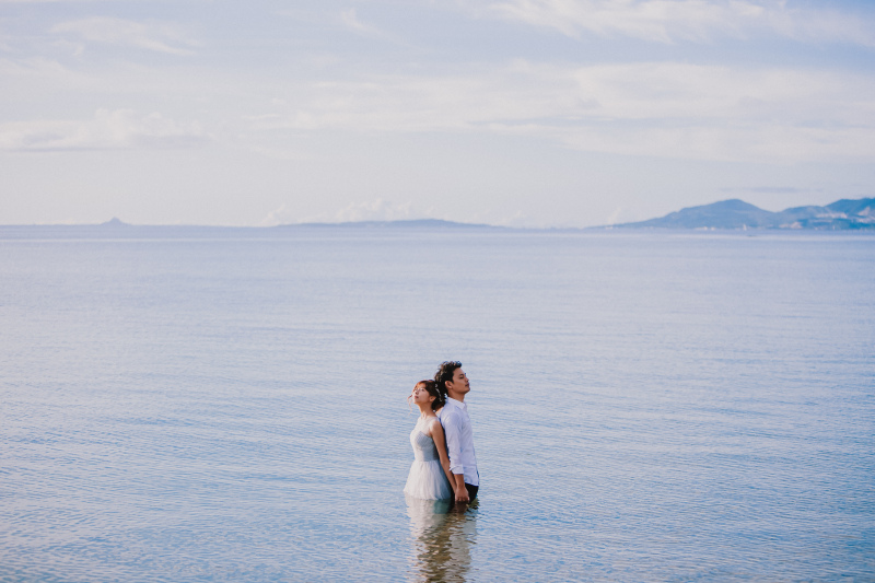 海に願いを込めて