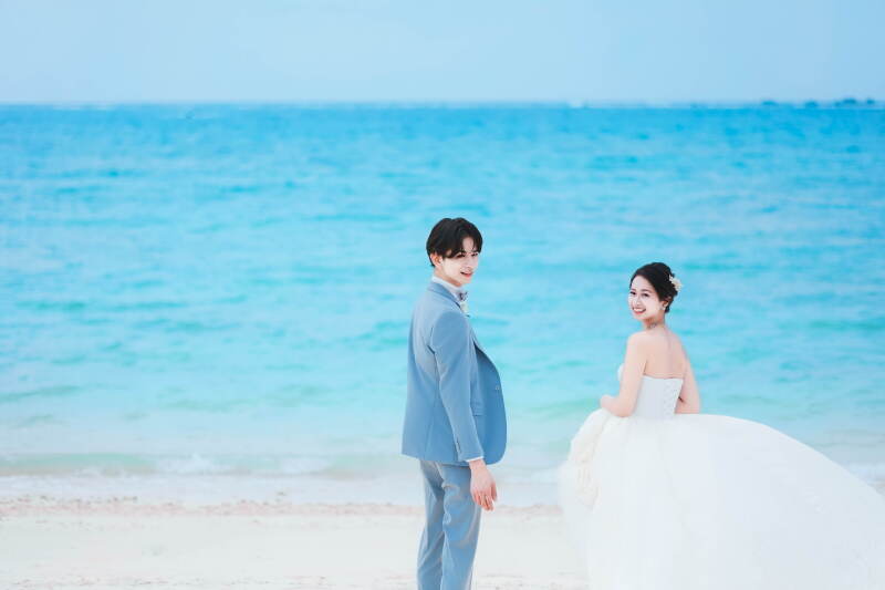 【アフタヌーンビーチプラン】午後の天然ビーチで残すコミコミ50カットプラン|新作含む衣裳フリーチョイス|もちろんヘアメイク付き