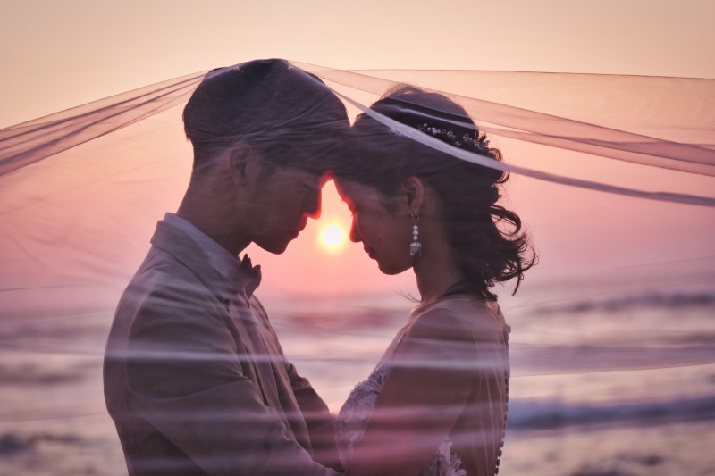 《ツアープラン》天然ビーチでフォトウェディング+ Mermaid's Grotto(アポガマ)夕景プラン