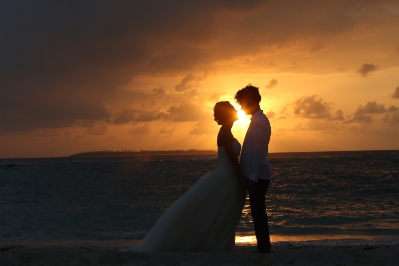 午後のビーチと夕日の両方を堪能☆ビーチフォト+サンセットプラン