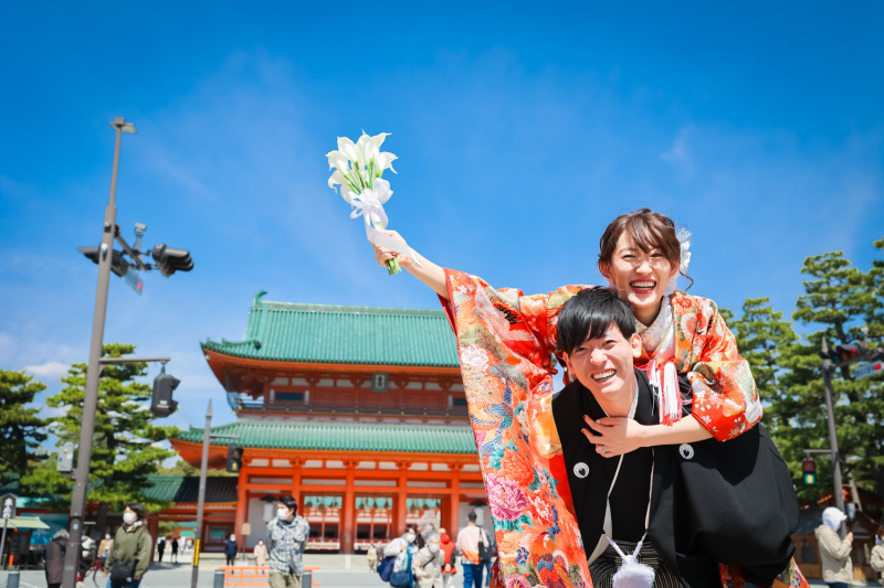 平安神宮をバックに！